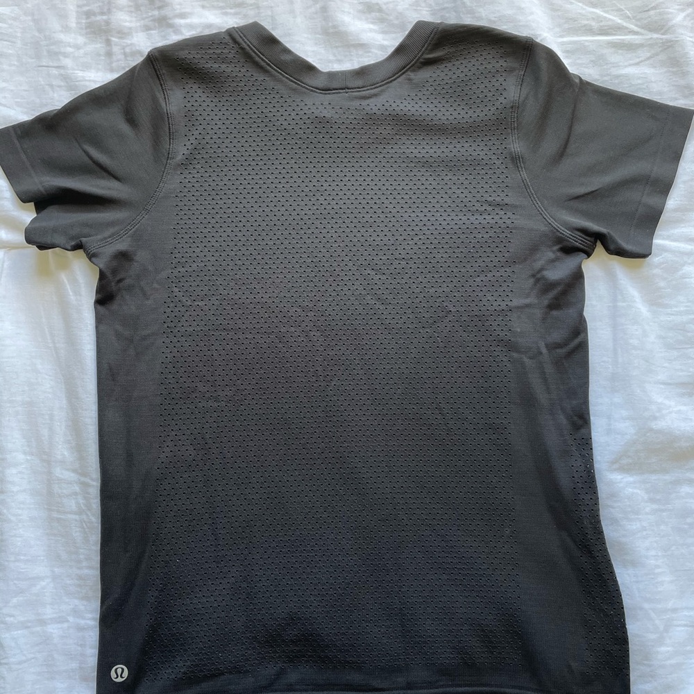 Lululemon top